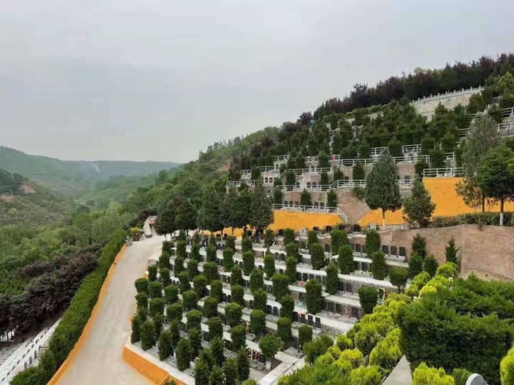 西安壽陽(yáng)山骨灰墓園風(fēng)水極佳 價(jià)格實(shí)惠