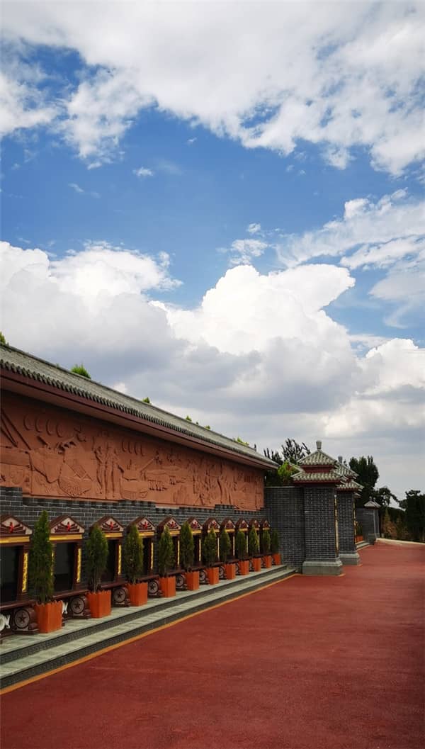 閻良漢皇樹葬墓園如何成為“昔日皇家陵園，今朝百姓福地”的理想歸宿地？