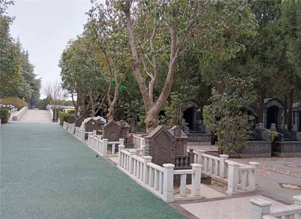 選擇西安漢皇樹(shù)葬墓園的生態(tài)葬式有哪些優(yōu)勢(shì)？
