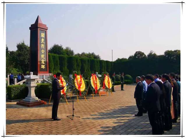 閻良漢皇樹葬墓園受華商報(bào)等媒體報(bào)道，引領(lǐng)綠色殯葬新風(fēng)尚