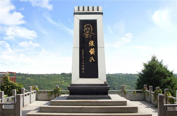 壽陽山墓園在西安的哪個(gè)位置，它有哪些特色？