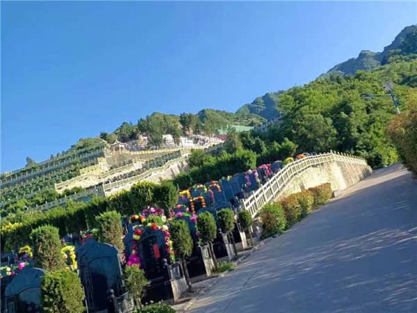 從殯儀館回來(lái)后如何驅(qū)散“晦氣”？這些方法值得嘗試！