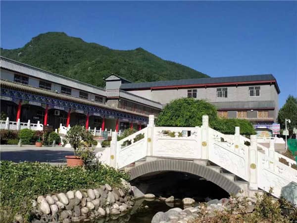 西安九龍山公墓3萬(wàn)貴不貴