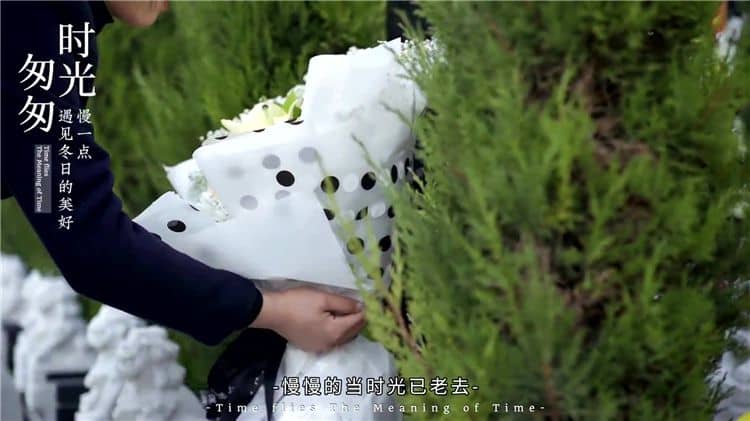 西安霸陵墓園新區(qū)有哪些人文景觀和主題園區(qū)？