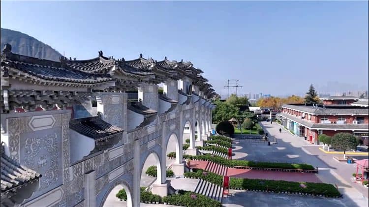 為什么越來越多的家庭選擇霸陵陵園的壁葬服務(wù)？