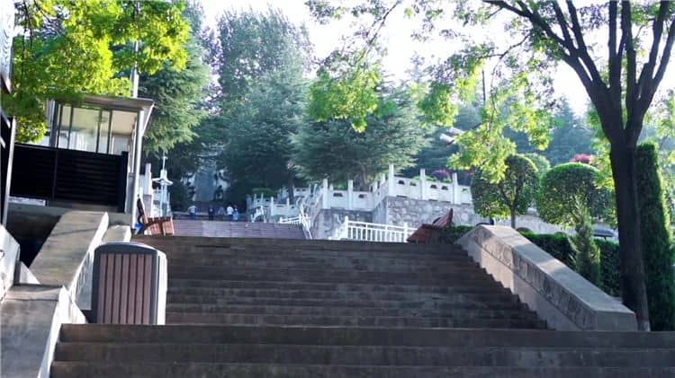 西安霸陵墓園分布圖片欣賞，省錢(qián)又省心買(mǎi)墓地！