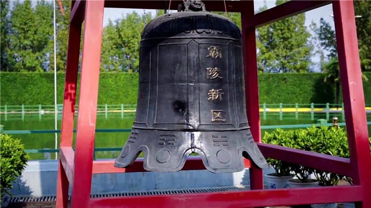 西安霸陵墓園新區(qū)是否提供個(gè)性化的墓碑雕刻服務(wù)？