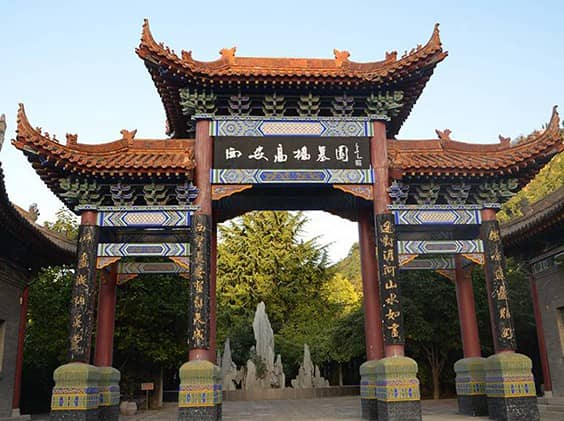 西安高橋墓園地址，買墓地也能省好多！